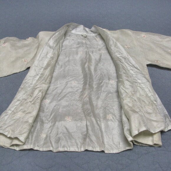 ANTIQUE SILK BABY KIMONO, FROM 1914 WITH EMBROIDERED FLOWERS - Picture 5 of 7